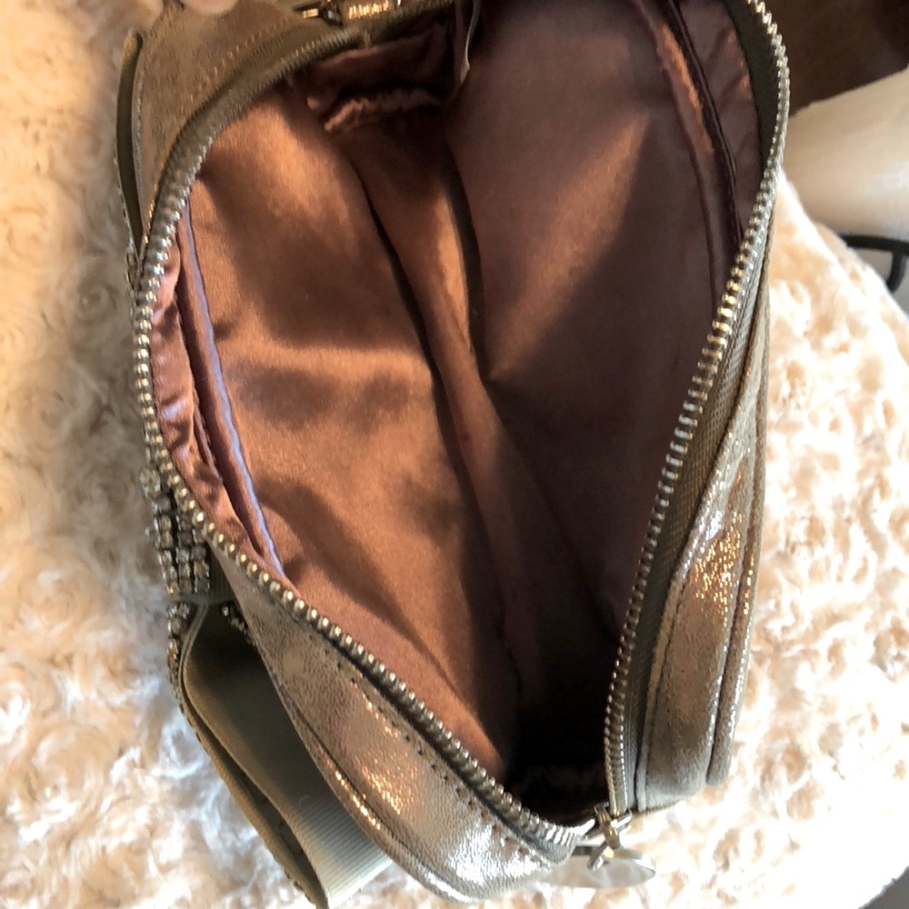 Deux Lux💎Stunning Rhinestone & Rose Gold purse - Picture 6 of 8